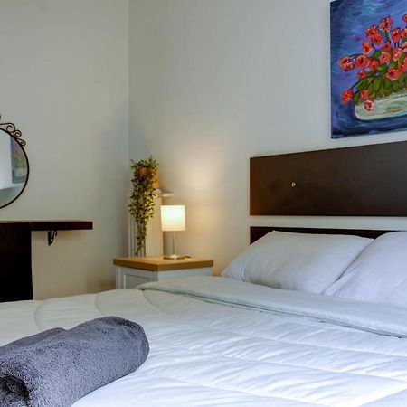 Sunny All Day Apartment Near Athens City Center Экстерьер фото